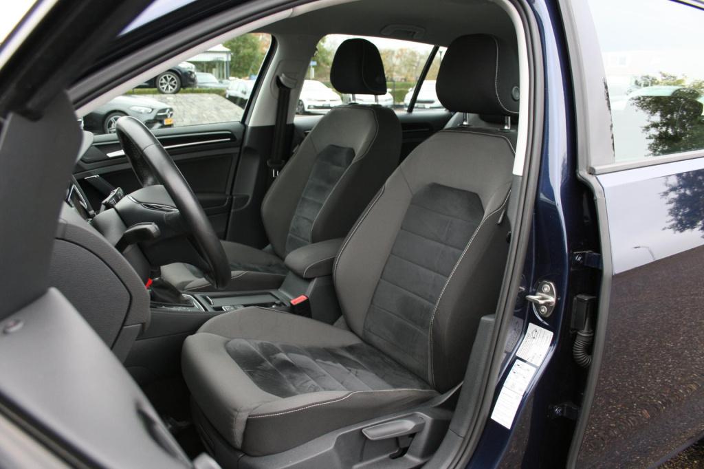 Volkswagen Golf 1.2 tsi highline / afn. trekhaak / navi / cruise / stoelver