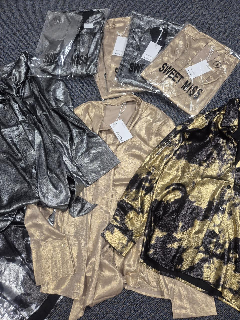 Partij van 15 nieuwe blouses