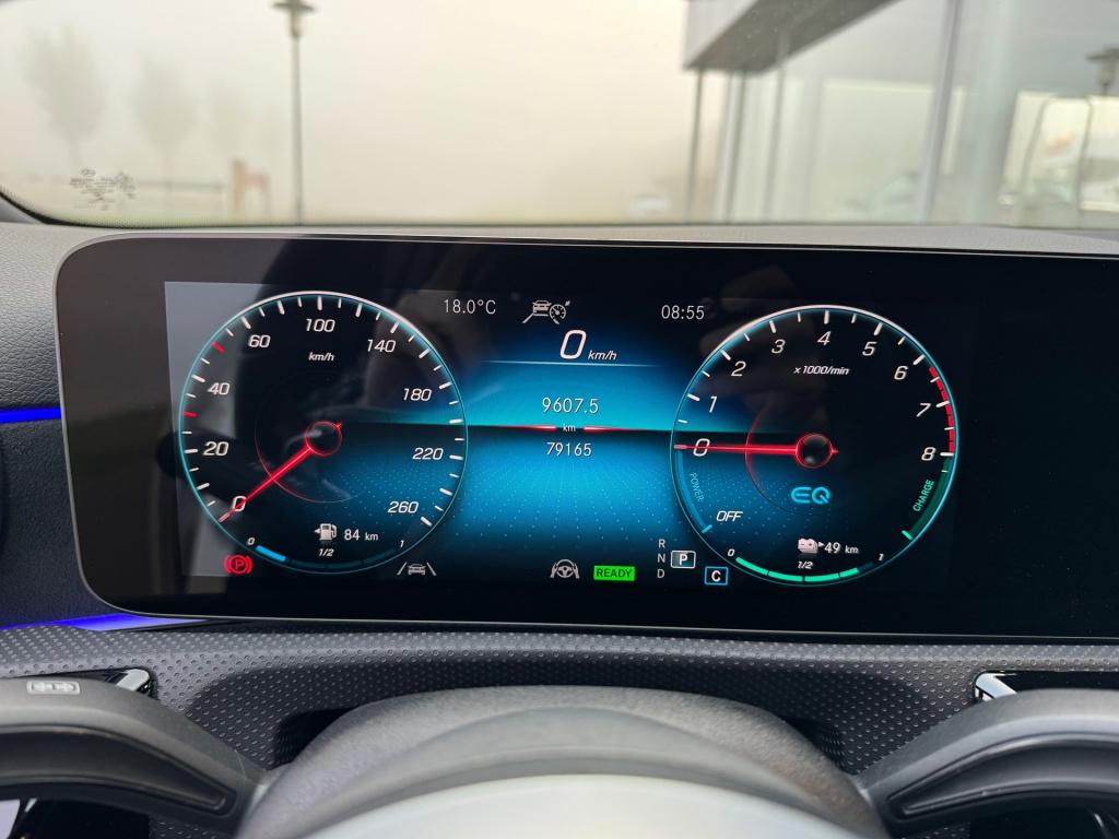 Mercedes-Benz A-Klasse 250 e business solution amg night limited automaat ,