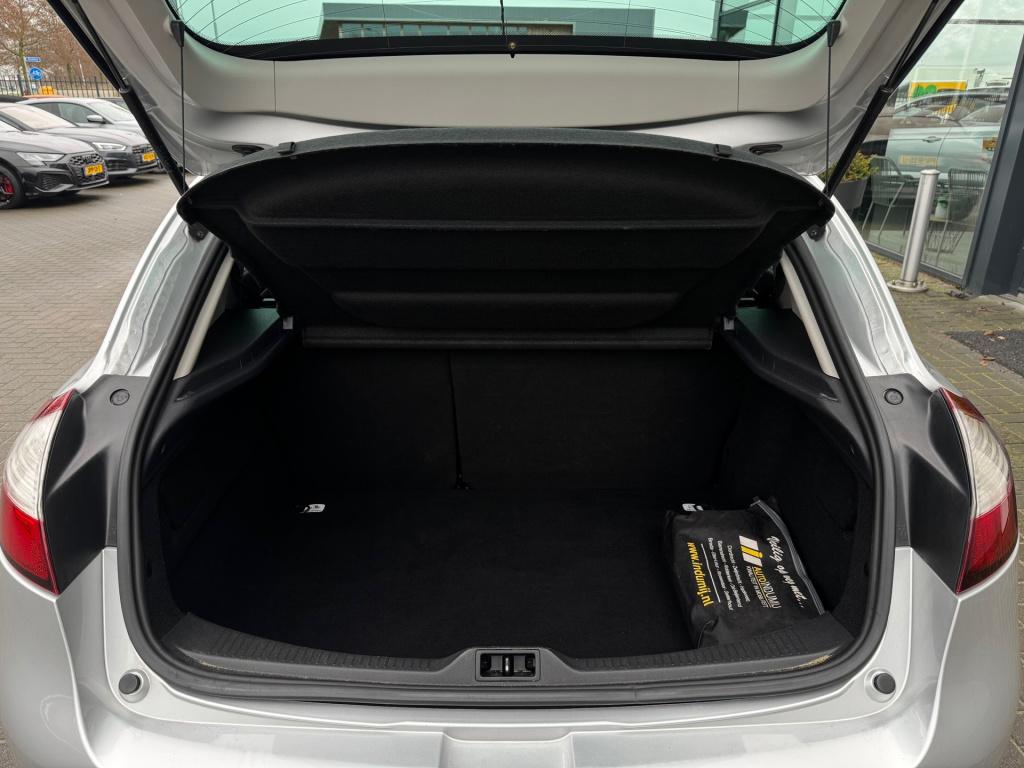 Renault Megane 1.2 tce limited * cruise control * navigatie * clima * nap