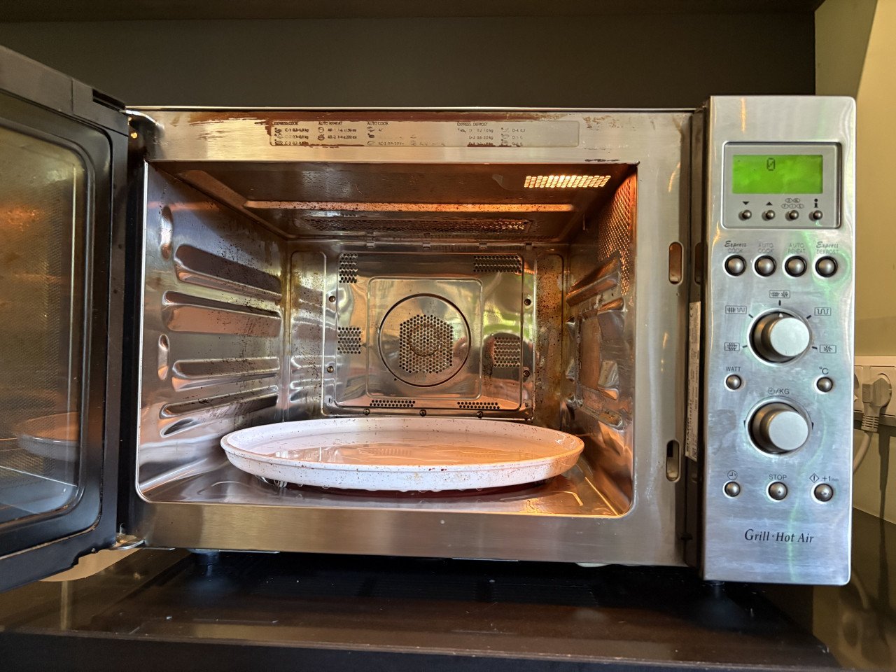 Sharp R-93ST AA,  Combi grill oven magnetron 40(!) liter!