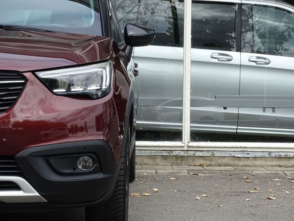Opel Crossland X 1.2 turbo innovation hud | stuur-&stoelverwarming | apple 