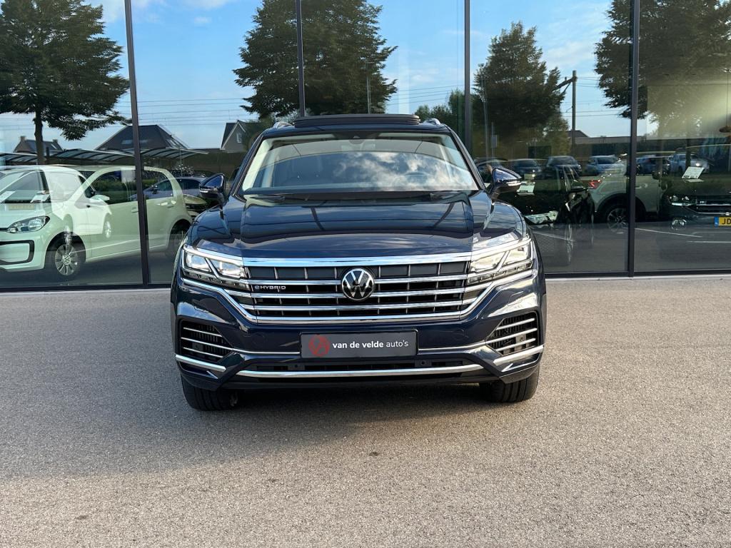 Volkswagen Touareg 3.0 tsi ehybrid 4motion elegance | panoramadak | head up