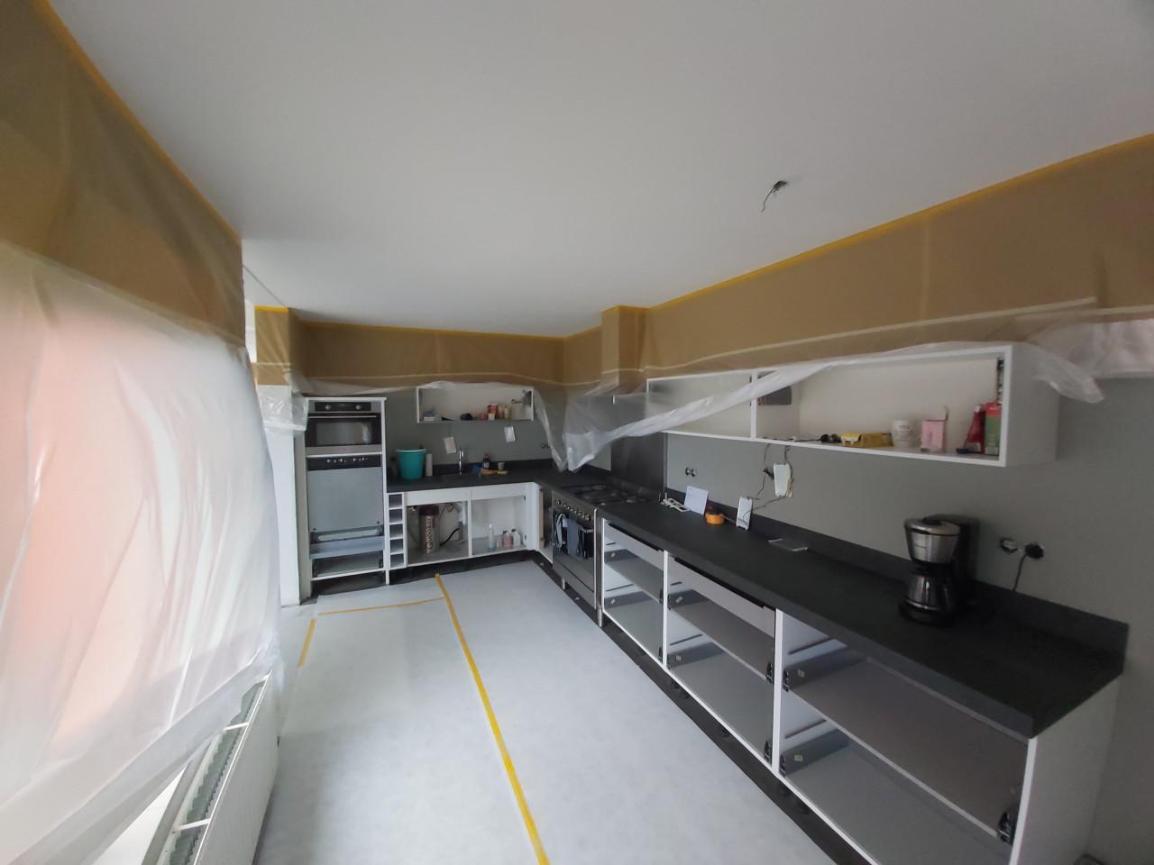 Schilderwerken binnen en buiten ,Wandafwerking ,renovlies spackspuitwerken