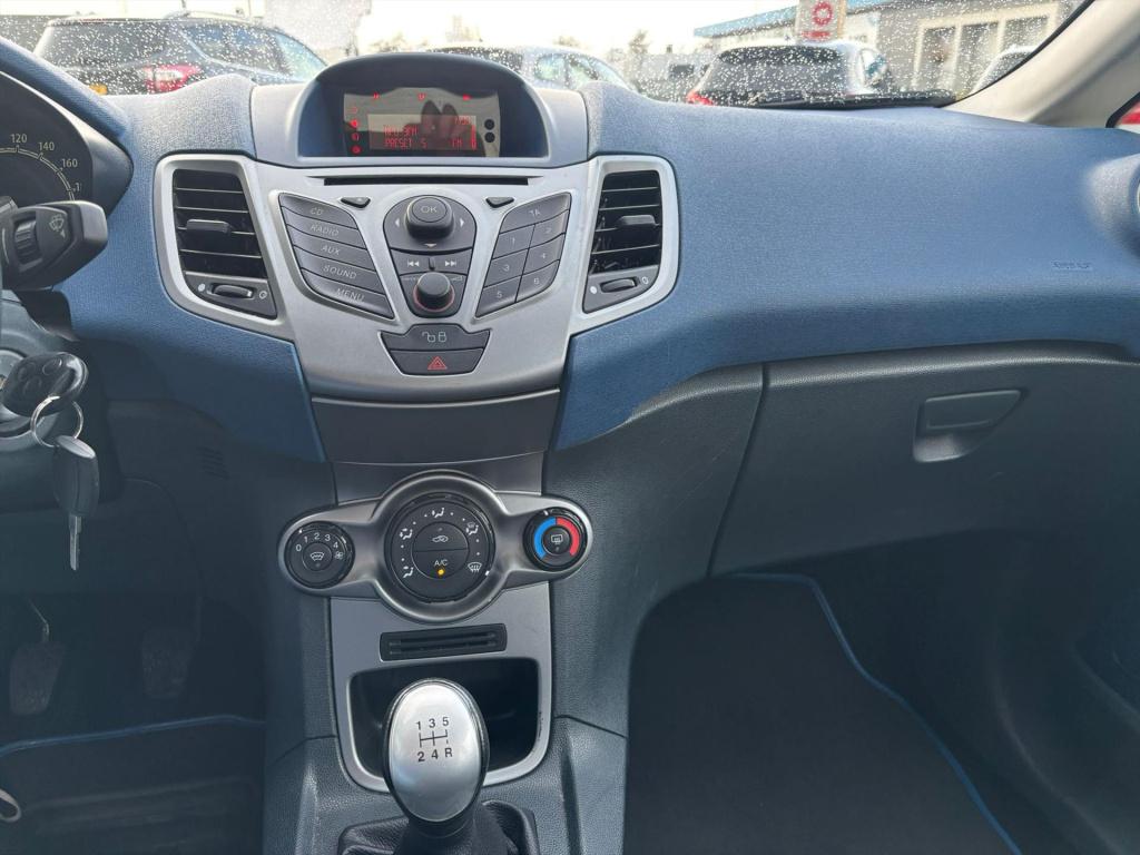 Ford Fiesta 1.25 55kw 5dr trend, nw distributieriem, stoelverwarming