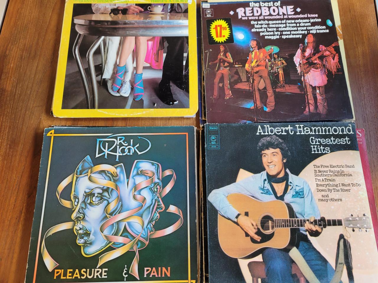 Stapel van 24 LP's pop / poprock  / Rock & Roll