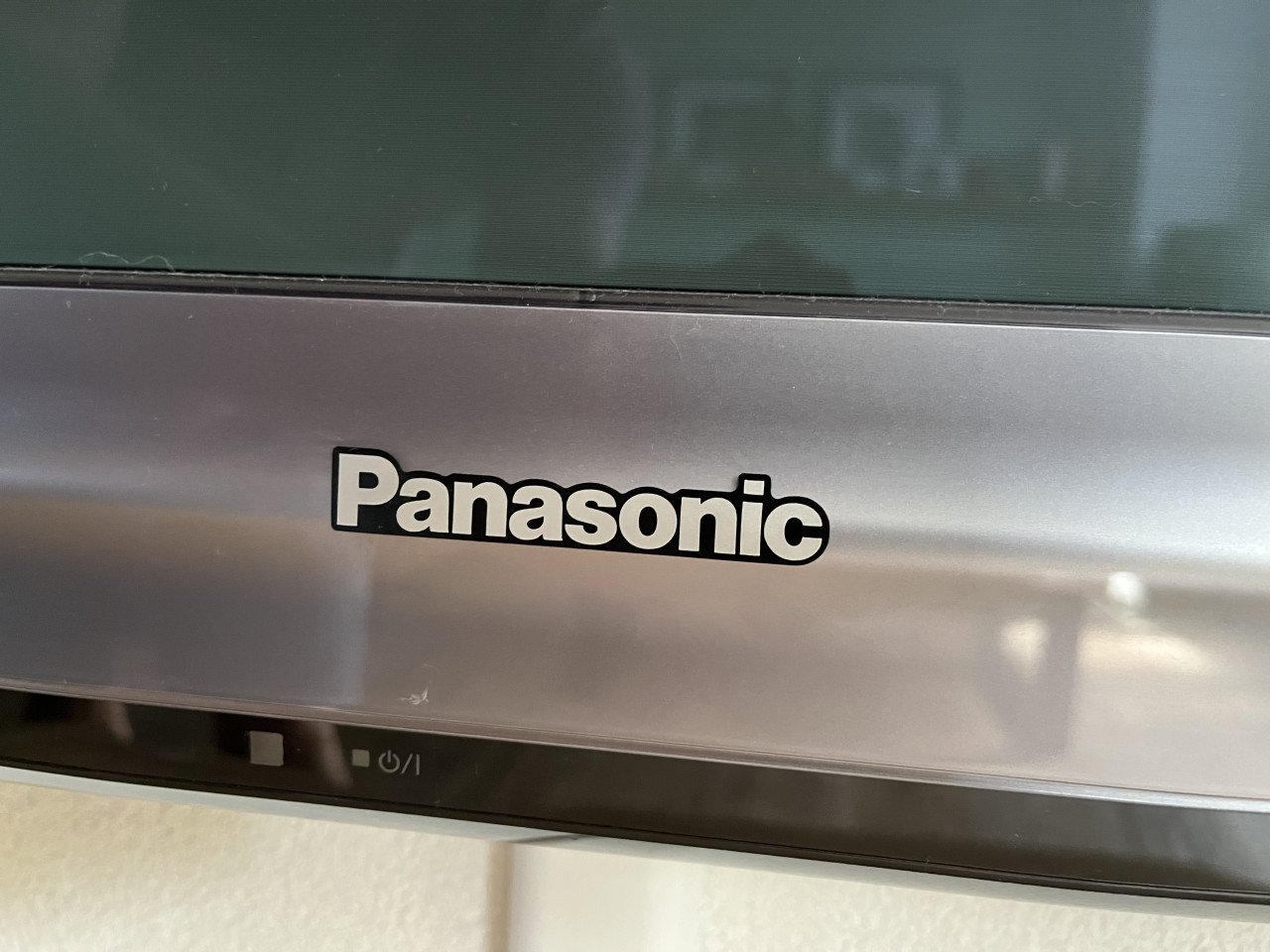 Panasonic Viera Plasma TV (42 inch - 106cm)