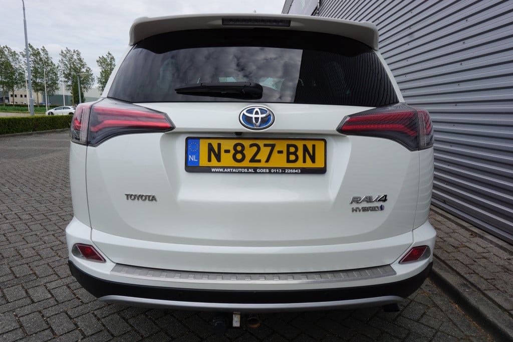 Toyota Rav4 2.5 hybrid awd style - automaat / climate / navi / cruise / ele