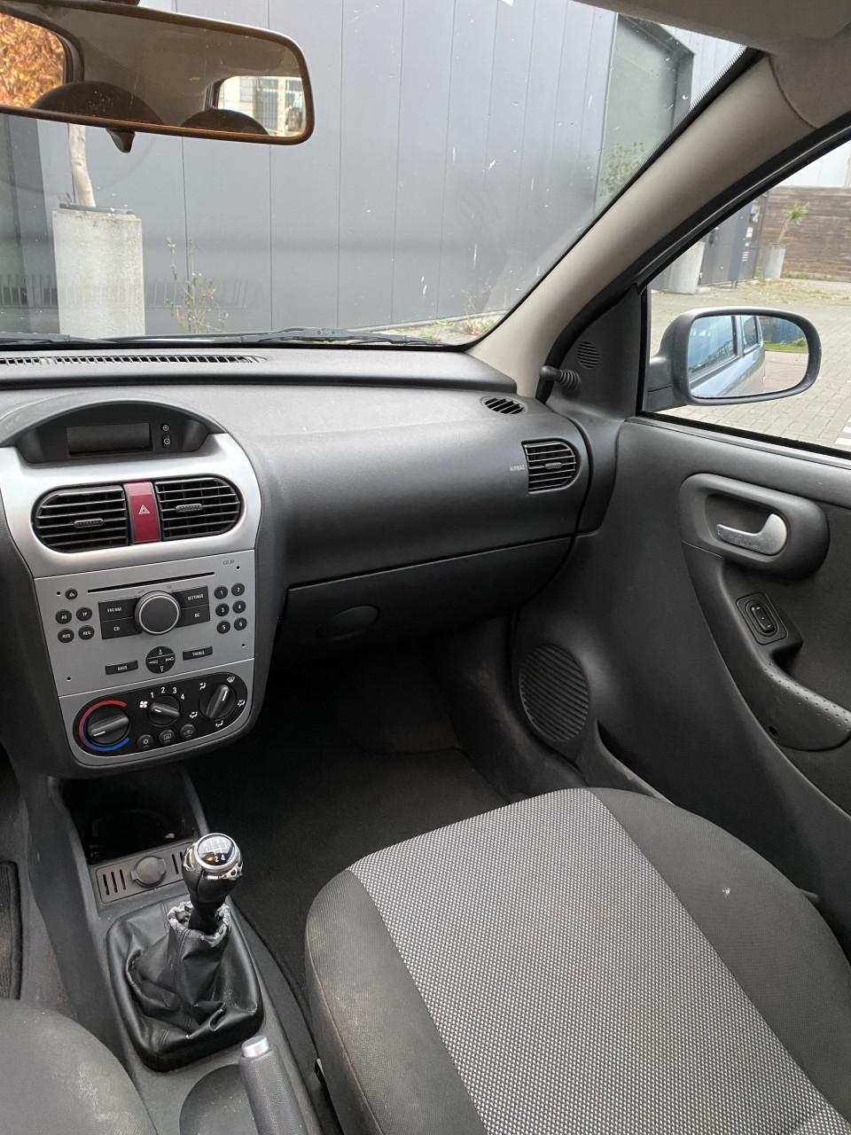 Opel Corsa 1.2 16V Twinport 5D 2006 Grijs | NAP | NIEUWE APK!