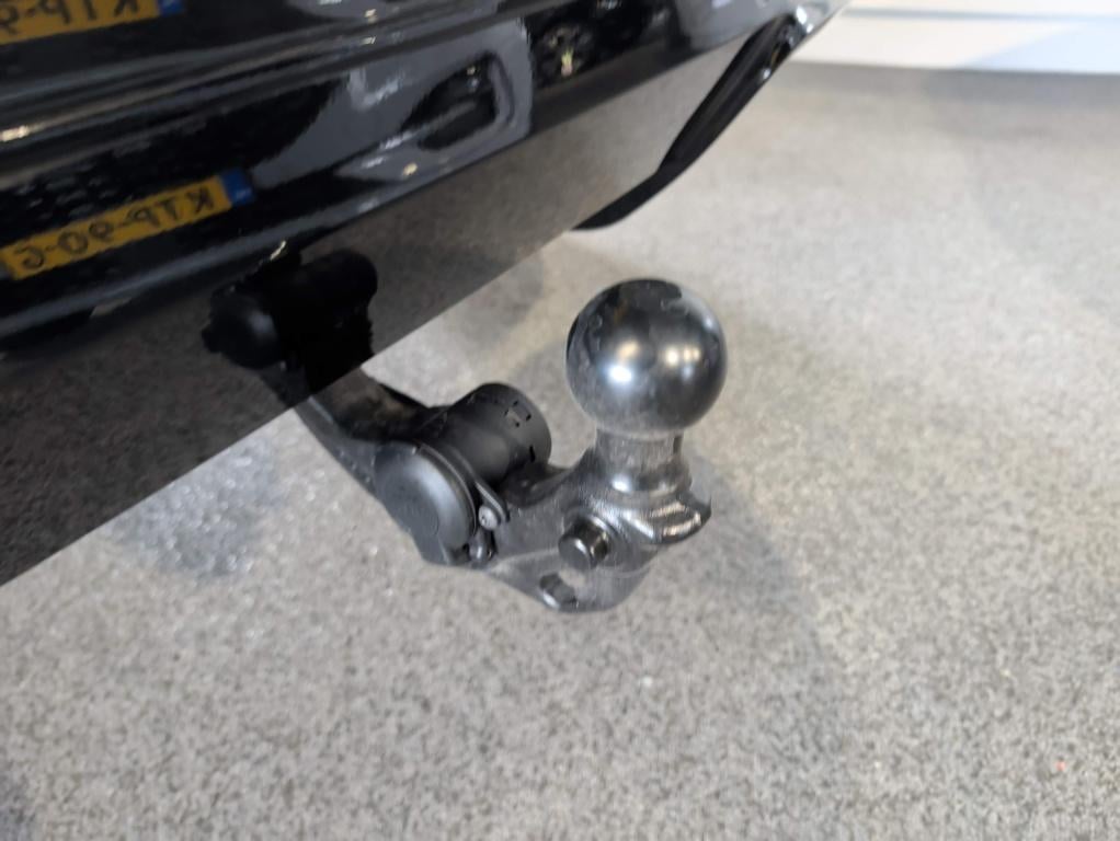 Volkswagen T-roc 1.5 etsi 110 kw r-line | trekhaak