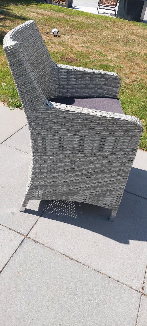 Tuintafel met stoelen