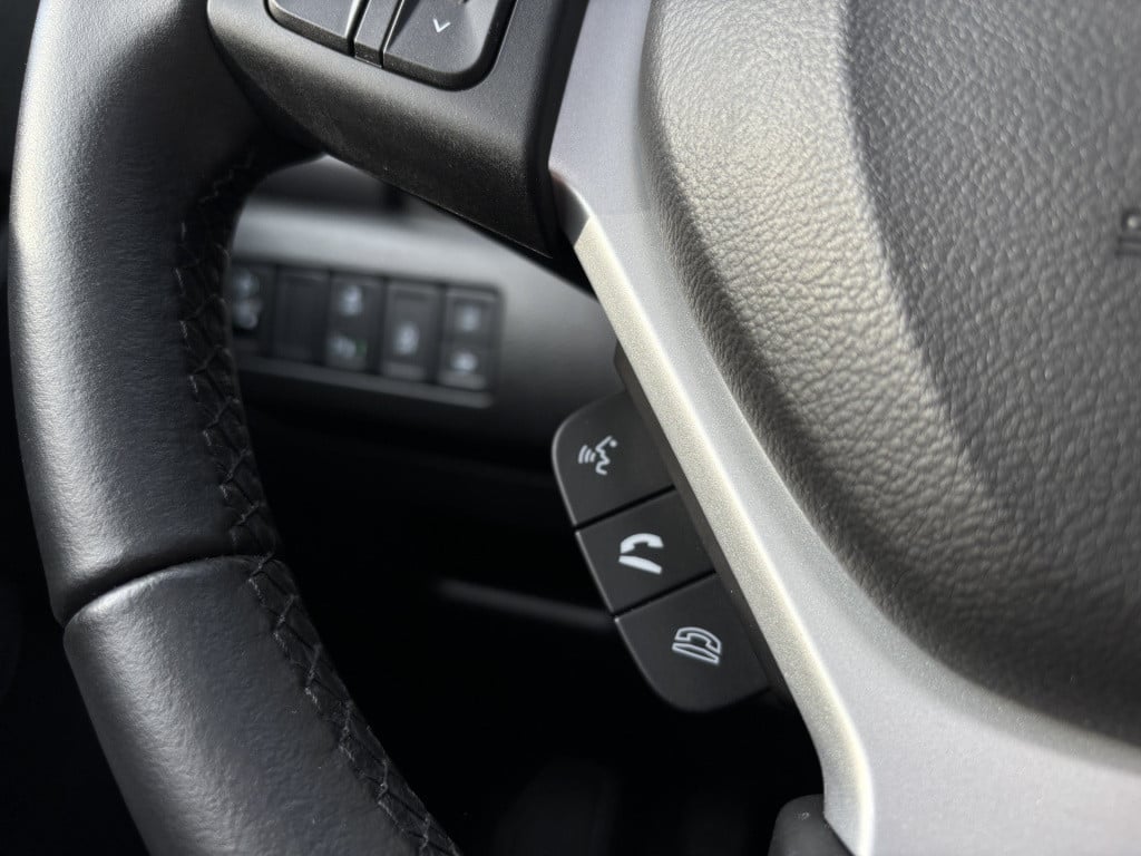 Suzuki Vitara 1.4 boosterjet style smart hybrid/ panoramadak