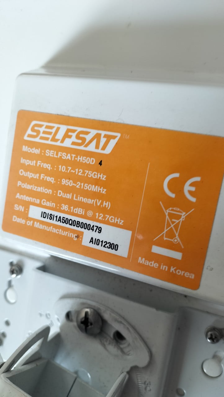 Platte schotel antenne selfsat H50D en Premium X Sat Motor DiSEqC Motor