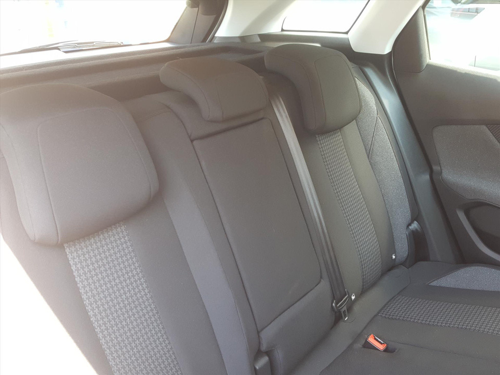 Peugeot 3008 active 1.2 puretech-130pk (vol)automaat (eat8) cruise & climat