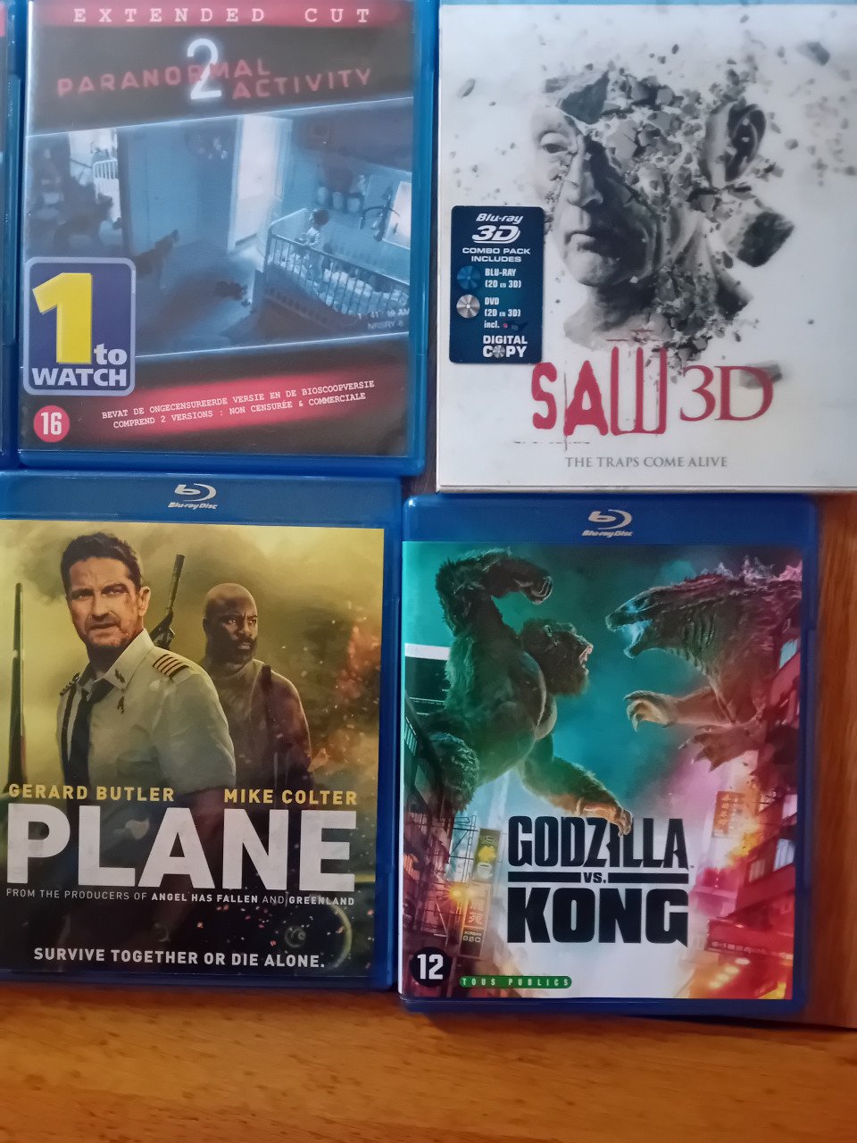 12 Blu ray's
