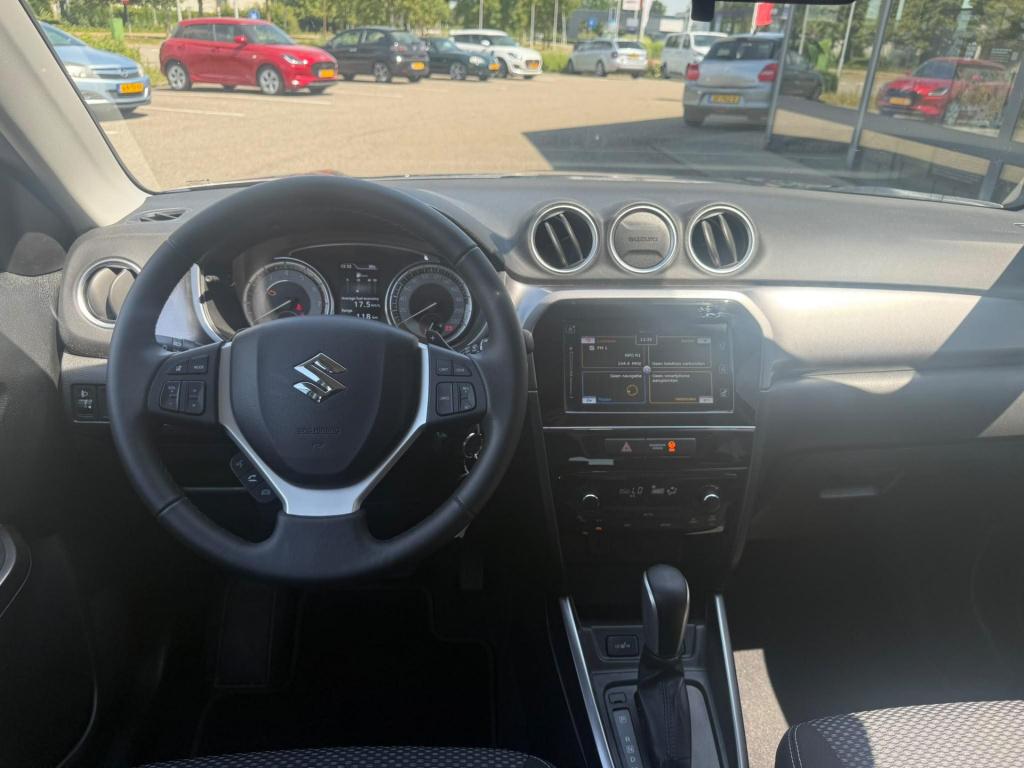 Suzuki Vitara 1.0 boosterjet select automaat