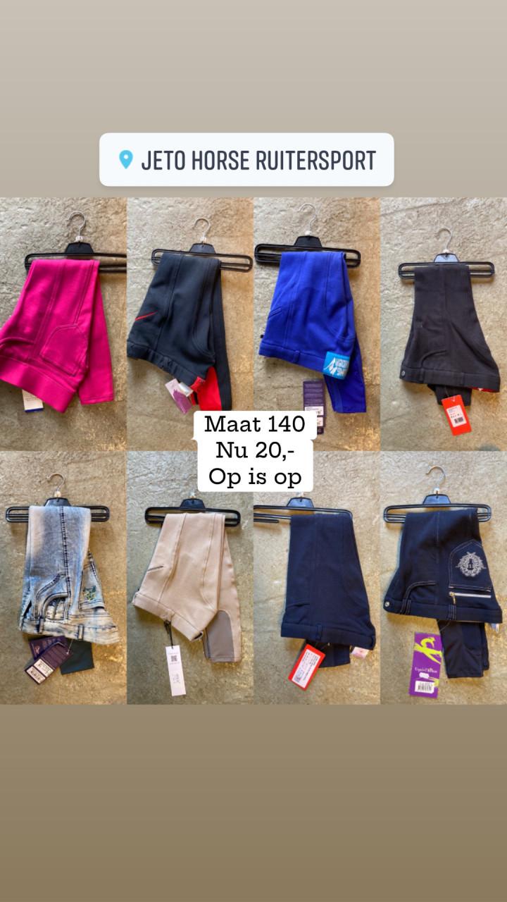 Uitverkoop ruitersport artikelen