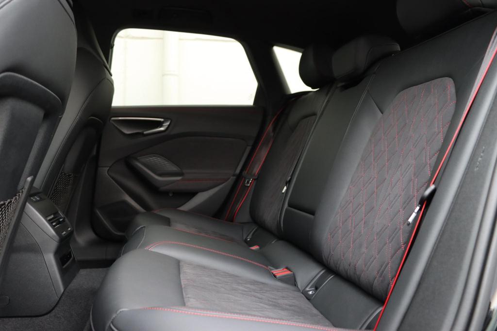 Audi A5 avant 2.0 e-hybrid quattro s edition competition black style 367pk 