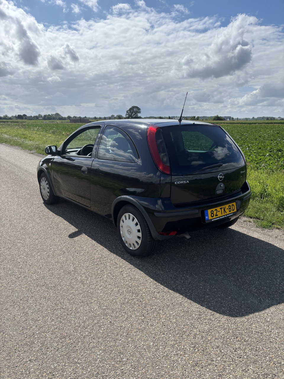 Opel corsa voljaar apk!