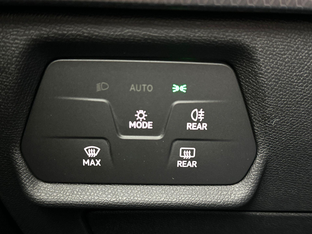 Seat Leon style 1.5 tsi 85kw / 115pk hatchback 5 deurs 6 ver
