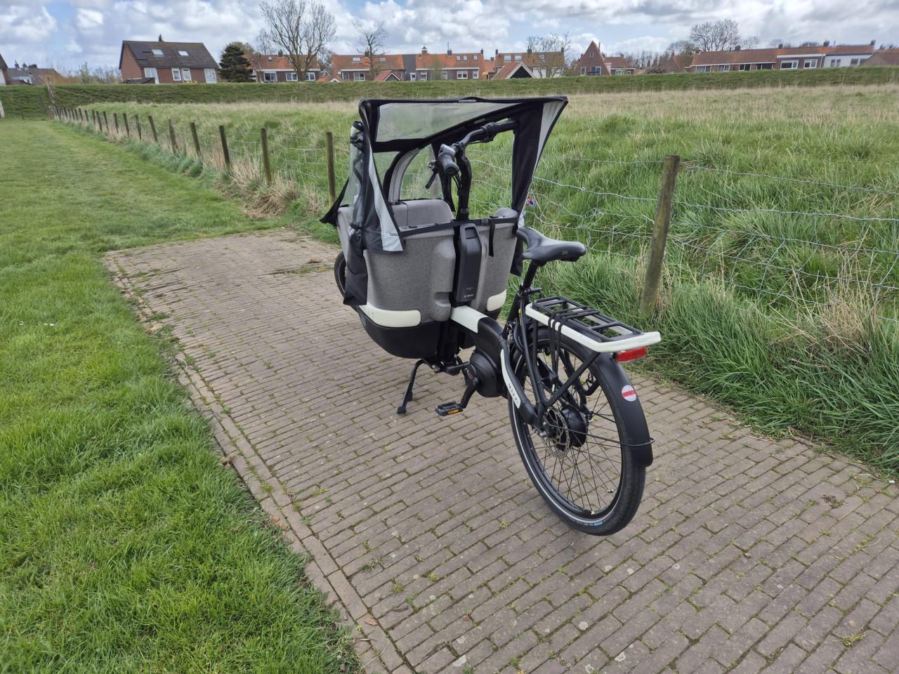 Nette Gazelle Makki Load connect met regenhuif en extra bankje!