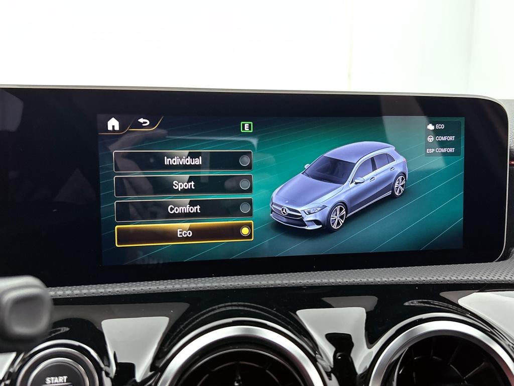 Mercedes-Benz A-Klasse 180 business solution amg | amg line | stoelverwarmi