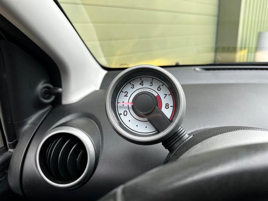 Peugeot 107 1.0 active automaat