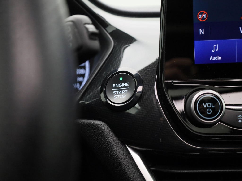 Ford Fiesta 1.5 ecoboost st-3 panoramadak | winterpack | b&o soundsystem | 