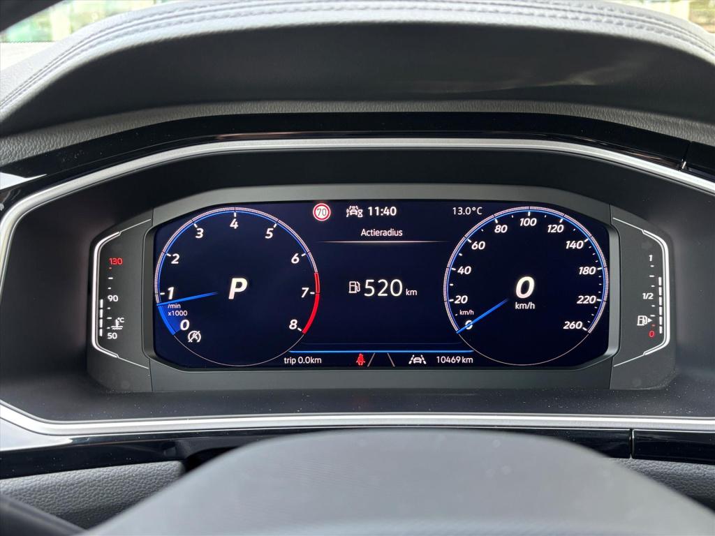 Volkswagen T-roc 1.5 tsi 150pk 7-dsg r-line|camera| dodehoek|carplay|led| r