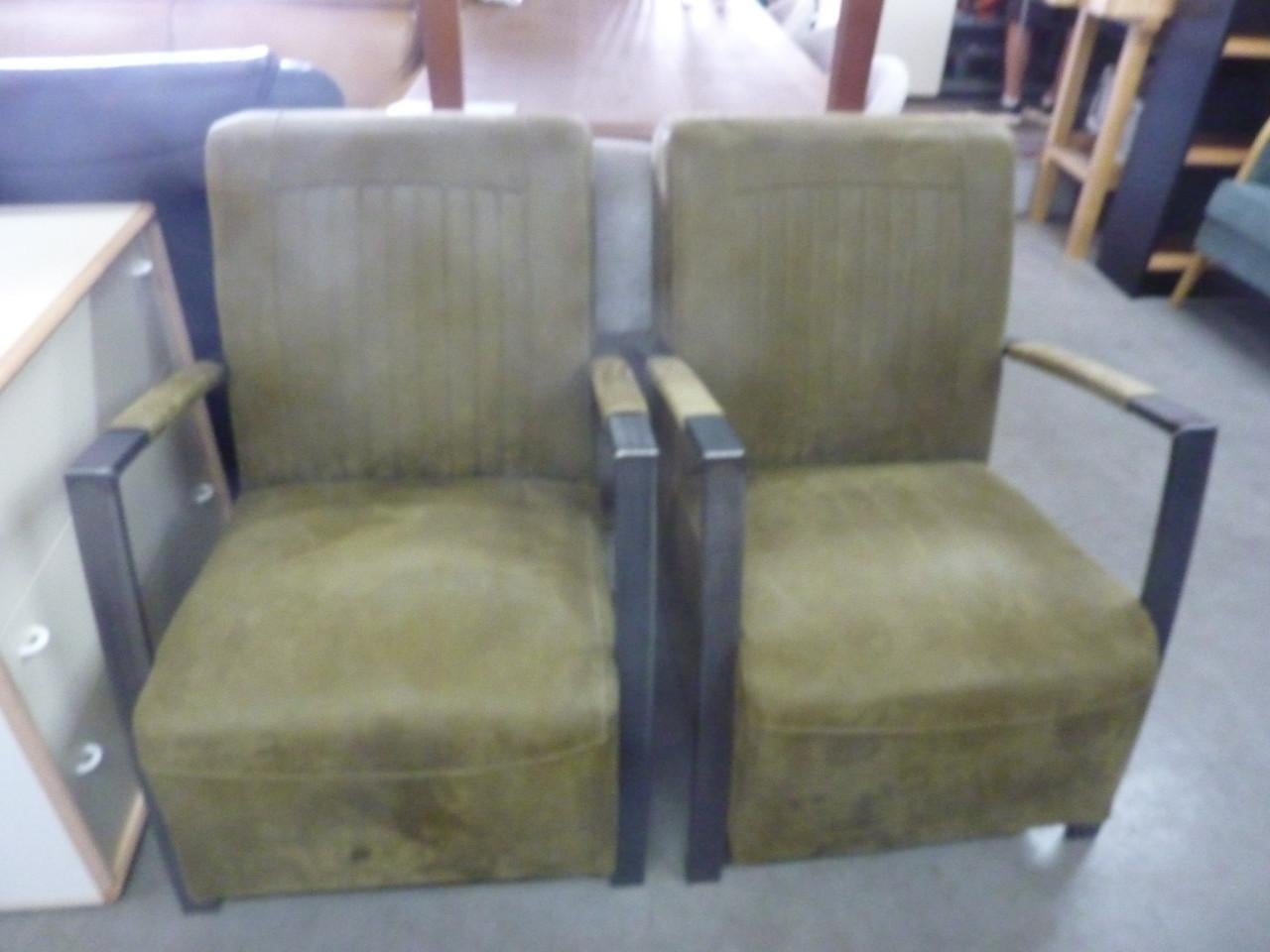 Fauteuils 2