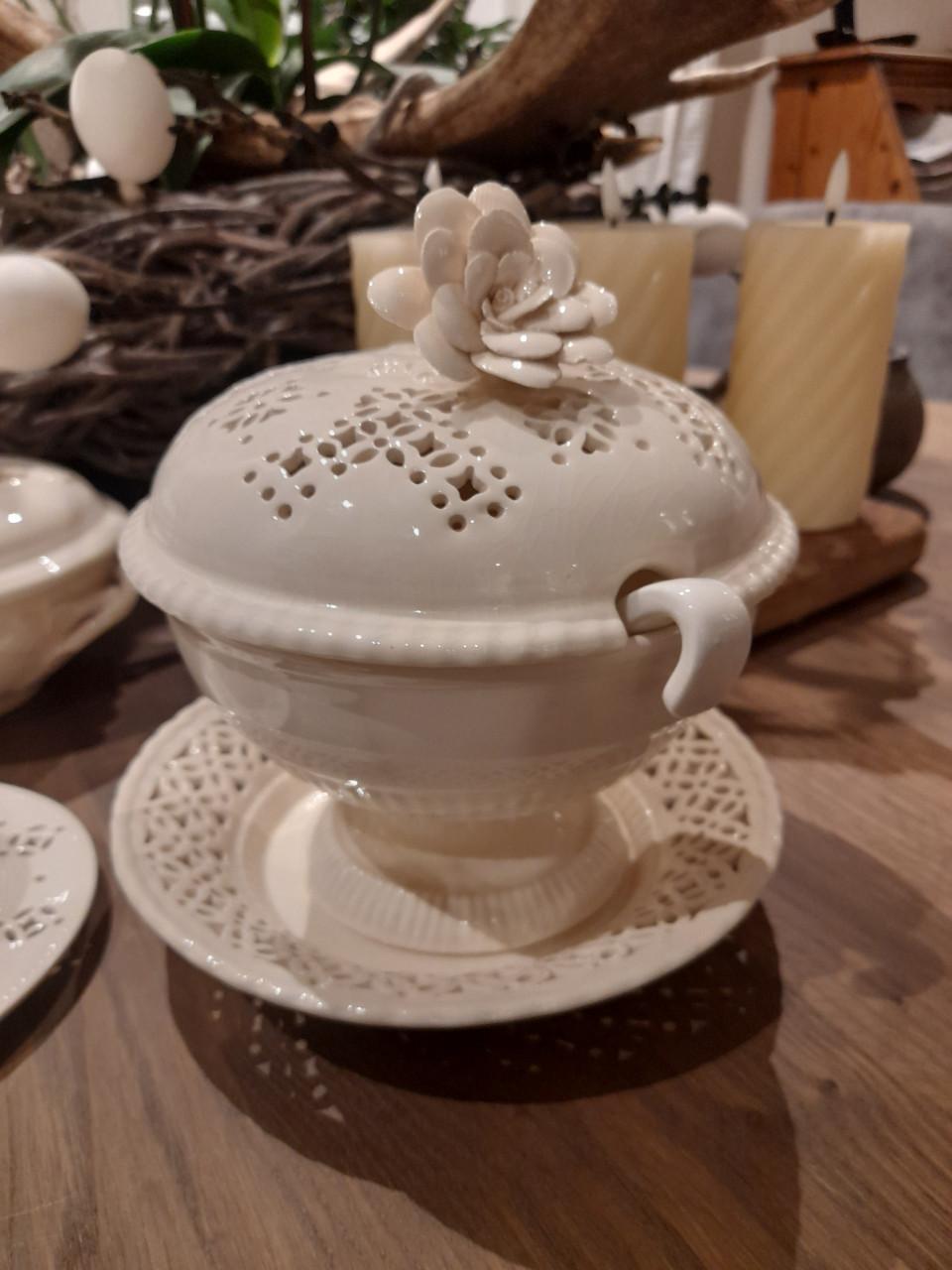 Authentic leedsware  servies (in goede nette staat )