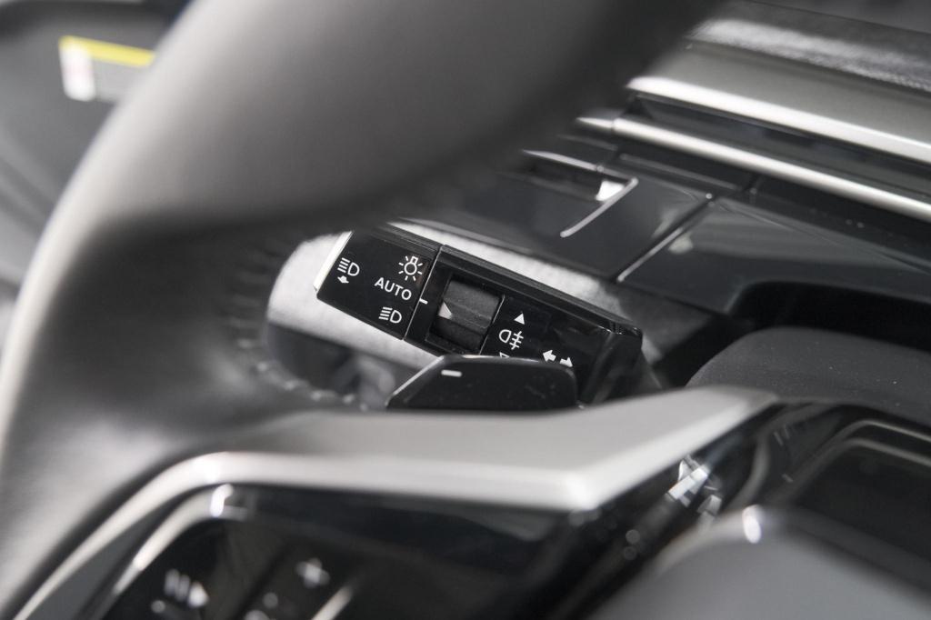Peugeot 5008 1.2 hybrid 136 allure 7p | camera | apple carplay | airco sepa