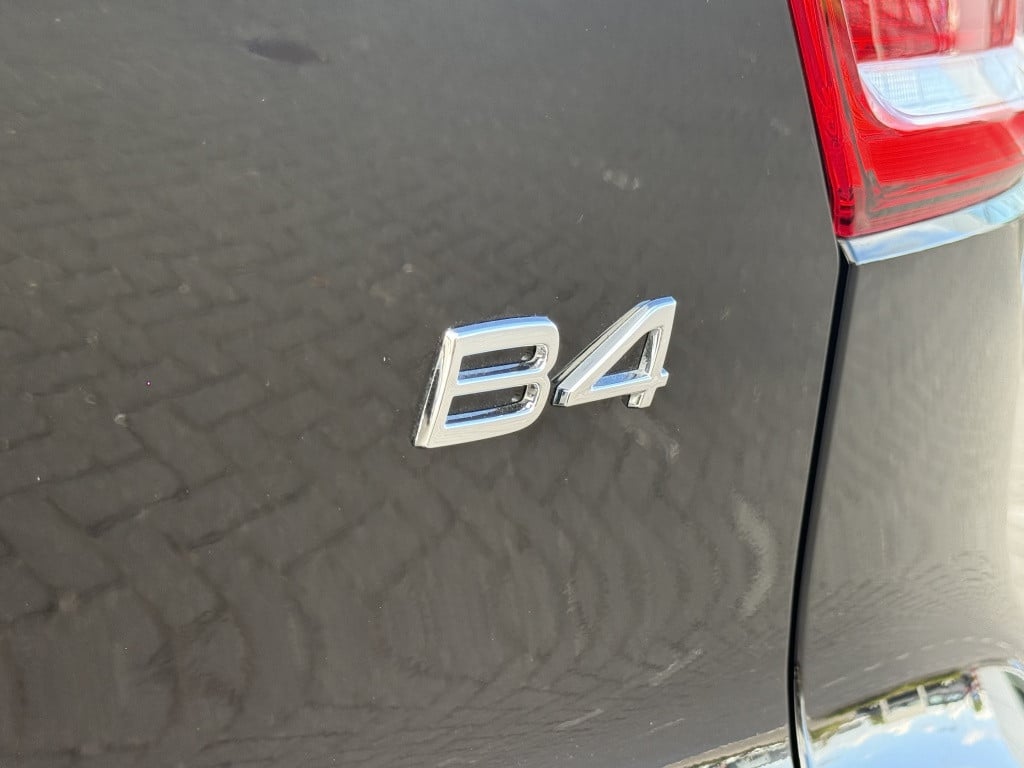 Volvo XC40 b4 197pk aut7| plus dark| adap.cruise| trekhaak| camera| elek.st