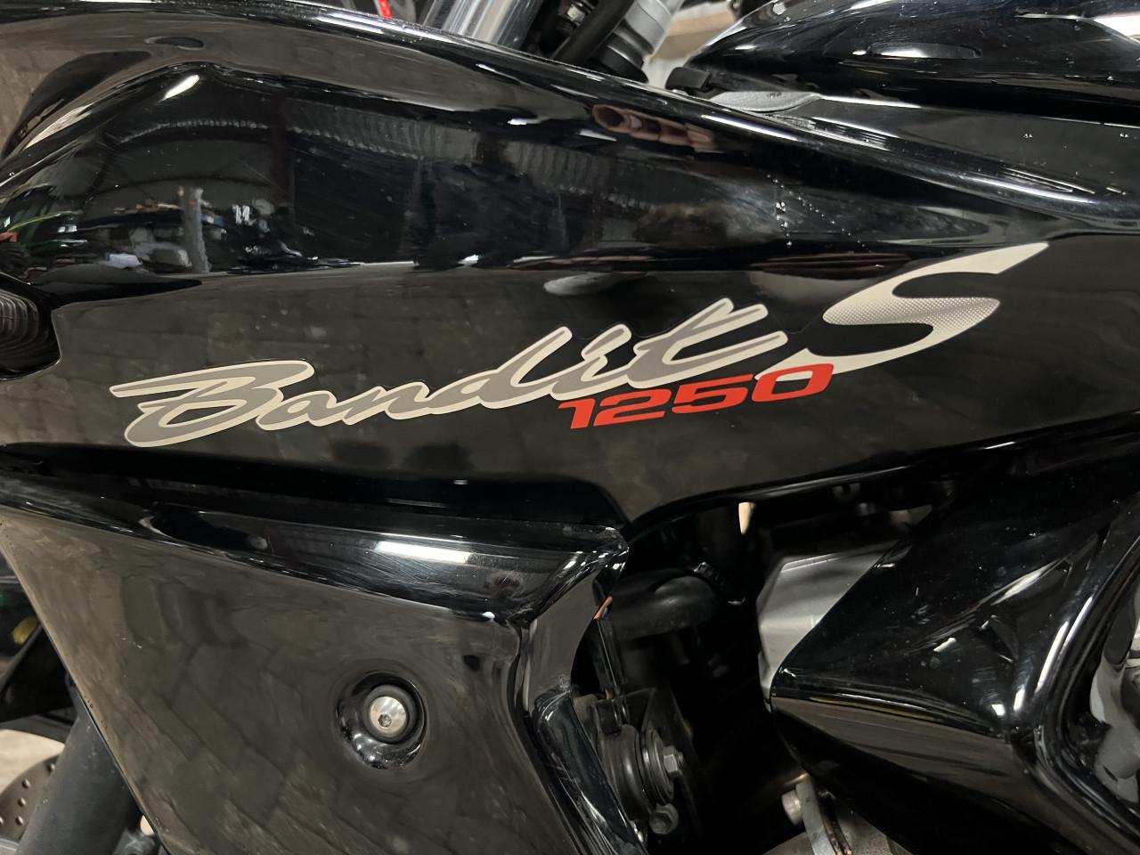 Nette Suzuki Bandit S 1250