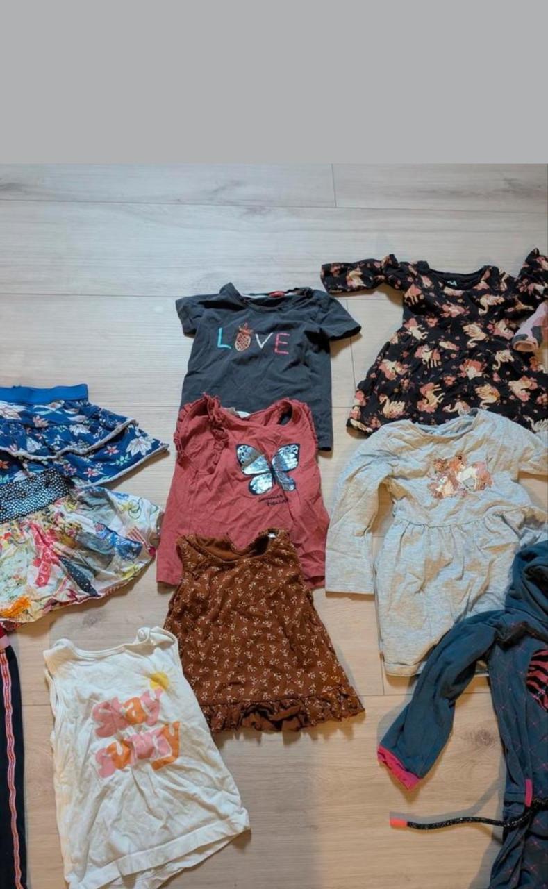 Meisjes kleding maat 98