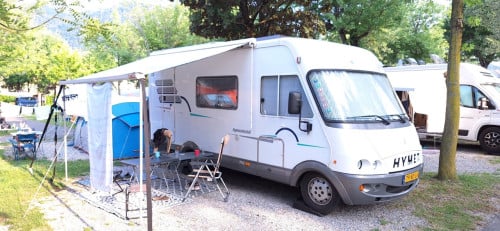 Hymer B544 camper