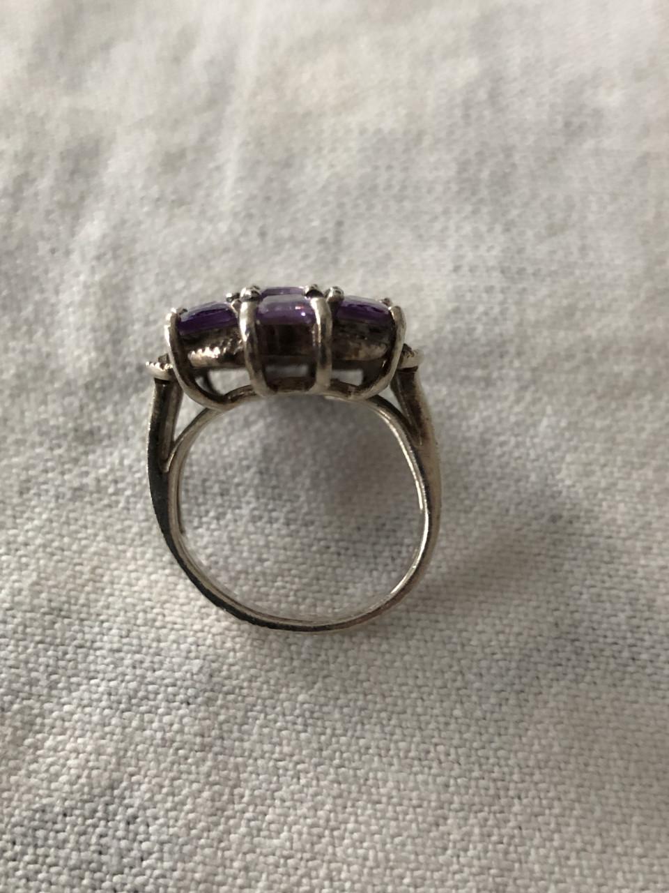 Zilveren ring met amethist