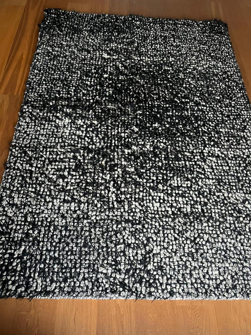 Mooi modern wollen kwaliteits vloerkleed