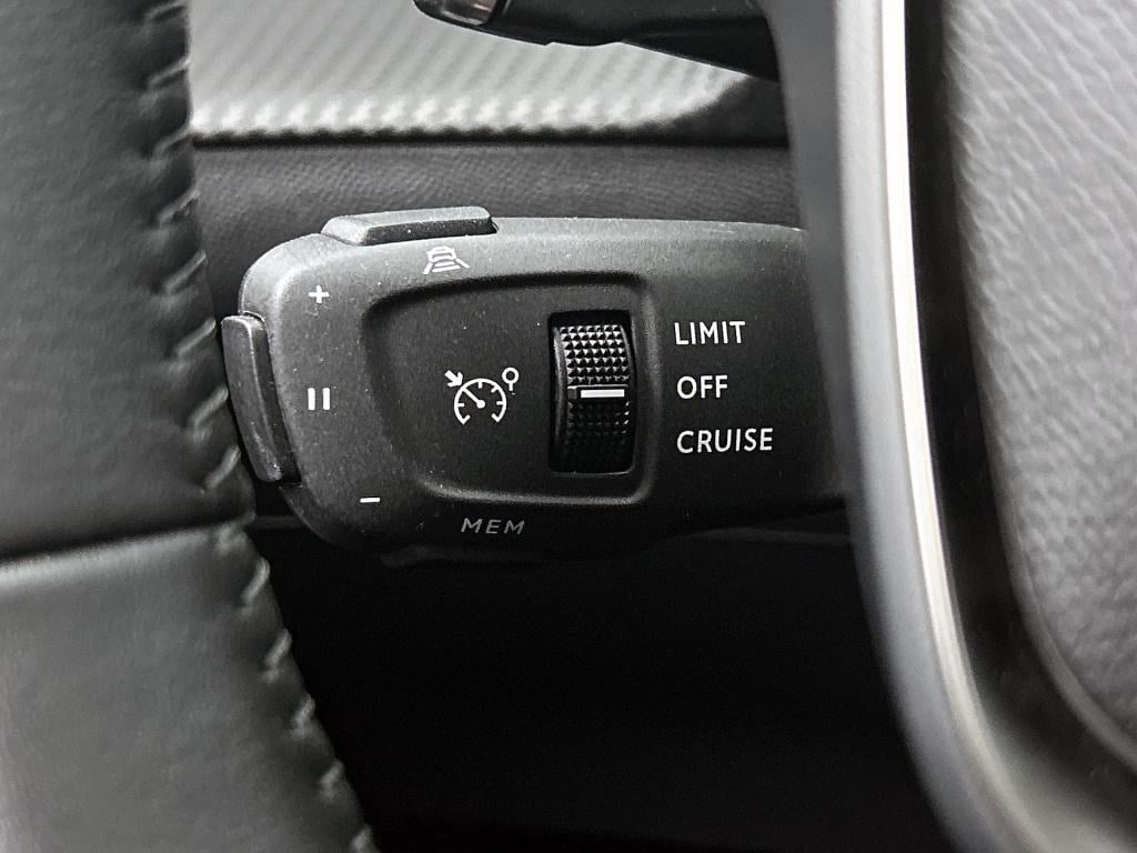 Peugeot 208 1.2 hybrid 110 e-dcs6 allure | rijklaar | camera achter | adapt
