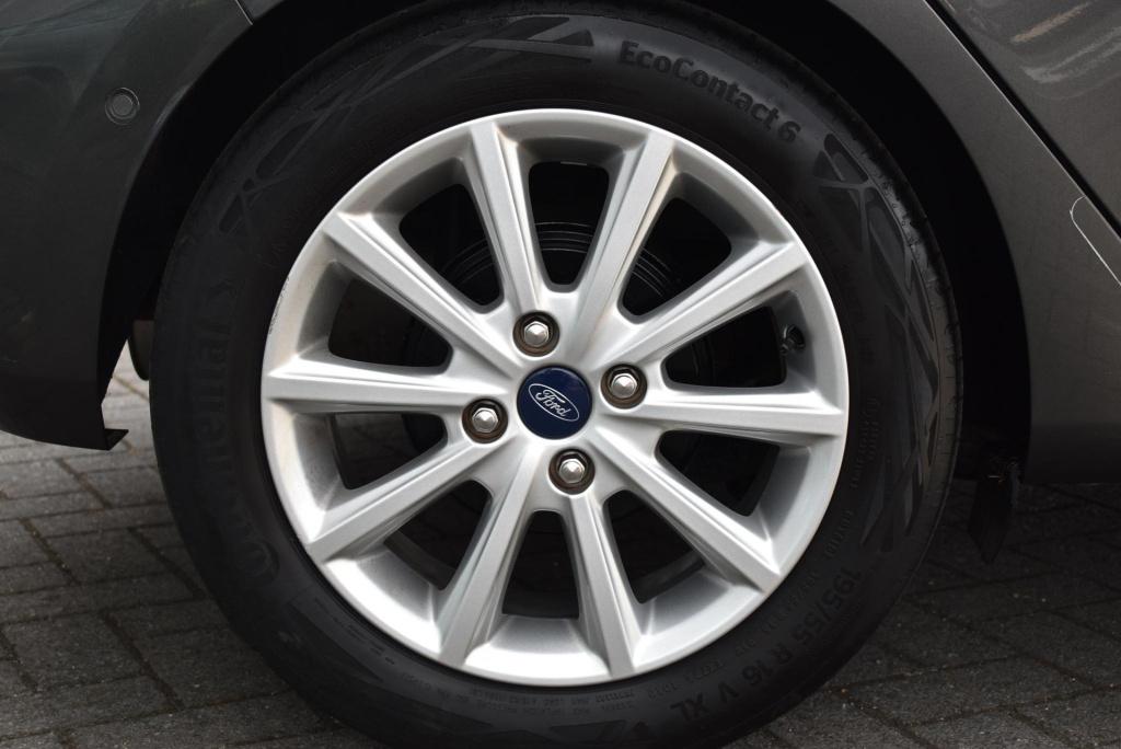 Ford Fiesta 1.0 ecoboost titanium | climate control | adaptive cruise contr