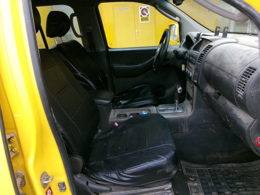 Nissan Navara 2.5 dci dubb.cab. (lees tekst!!)