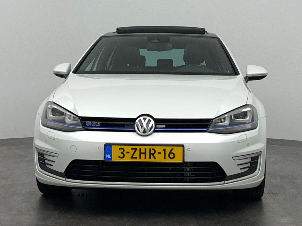 Volkswagen Golf 1.4 tsi gte panorama leder camera trekhaak
