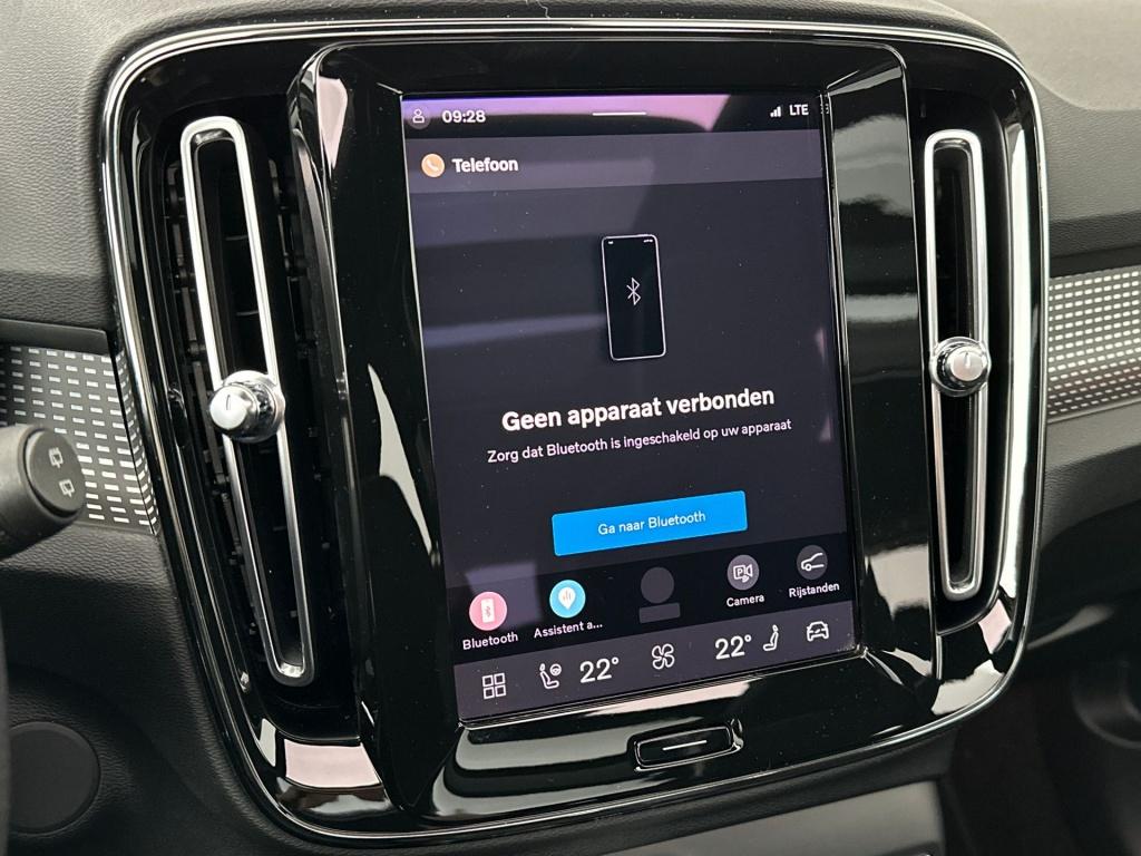 Volvo XC40 p8 408pk awd recharge r-design| pano| 360camera| h&k audio|