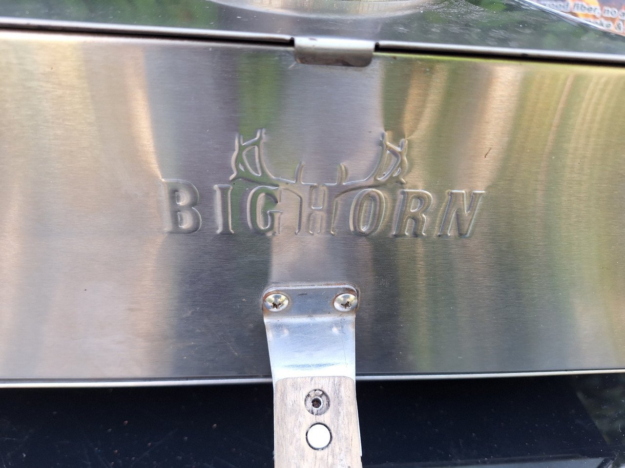 Bighorn pizza oven met accesoires.