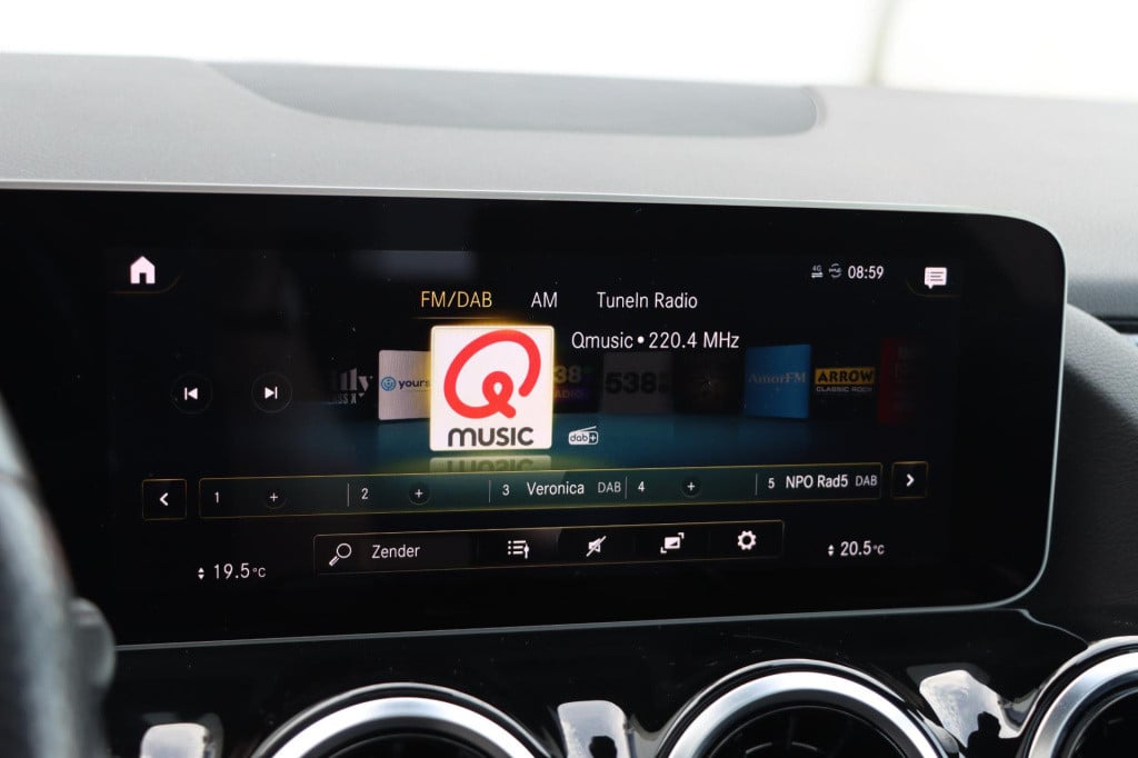 Mercedes-Benz B-Klasse 180 business solution amg