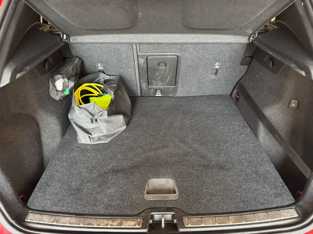 Volvo XC40 1.5 t5 twin engine r-design