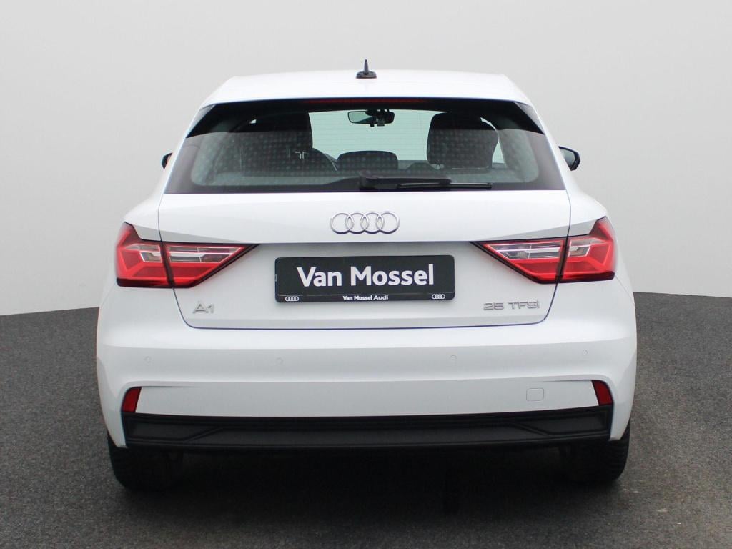 Audi A1 Sportback 1.0 25 tfsi 70kw attraction | virtual cockpit | apple car
