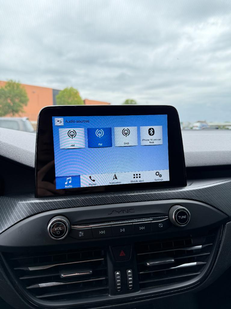 Ford Focus 1.0 ecoboost st line business