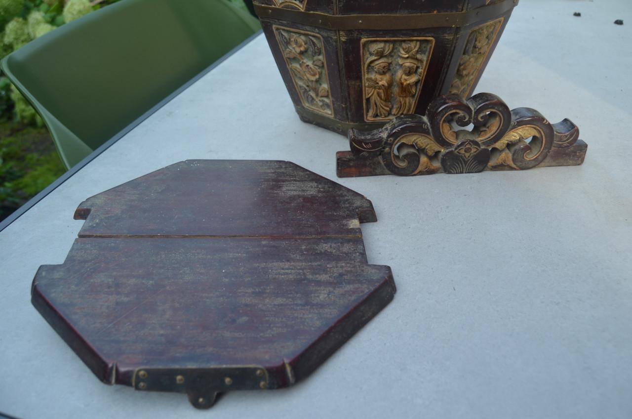 Chinese houten theepothouder octagonaal, gesneden, hout
