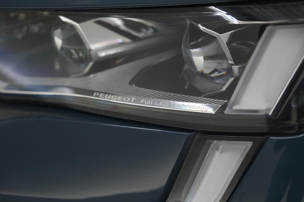 Peugeot 508 1.6 hybrid 225 gt | trekhaak | panoramadak | focal audio | elek